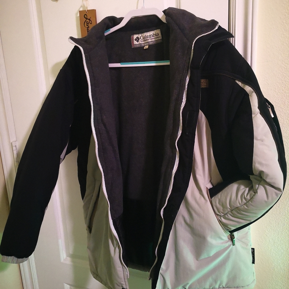 Columbia Vertex extreme cold weather fleece lined down filled coat. Durable!